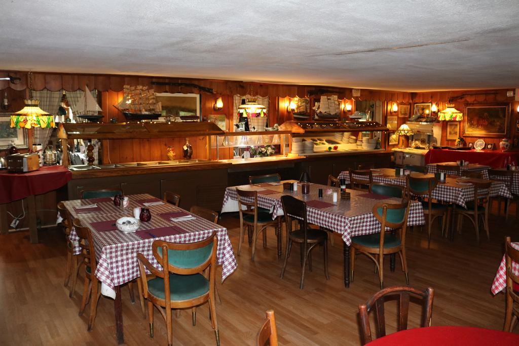 Colonial Inn Pine Hill Екстер'єр фото