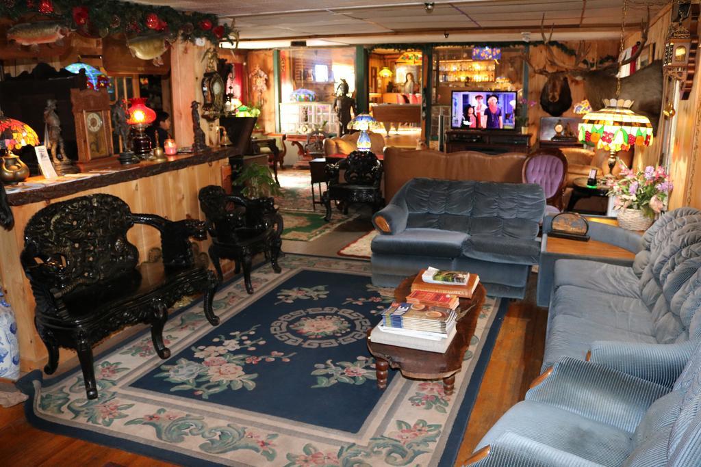 Colonial Inn Pine Hill Екстер'єр фото
