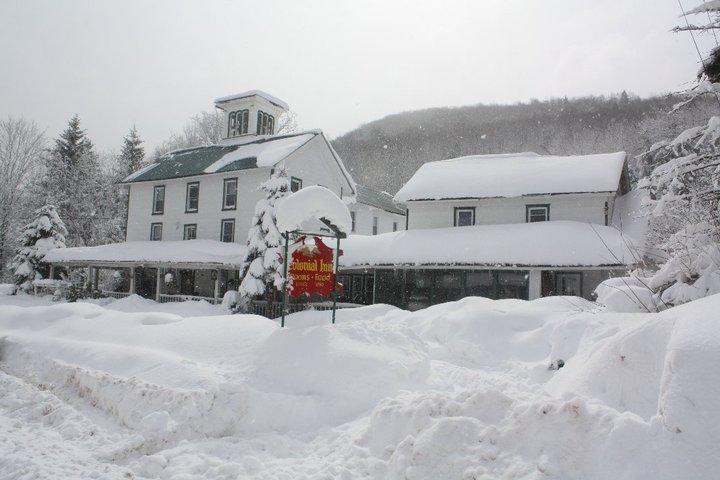 Colonial Inn Pine Hill Екстер'єр фото