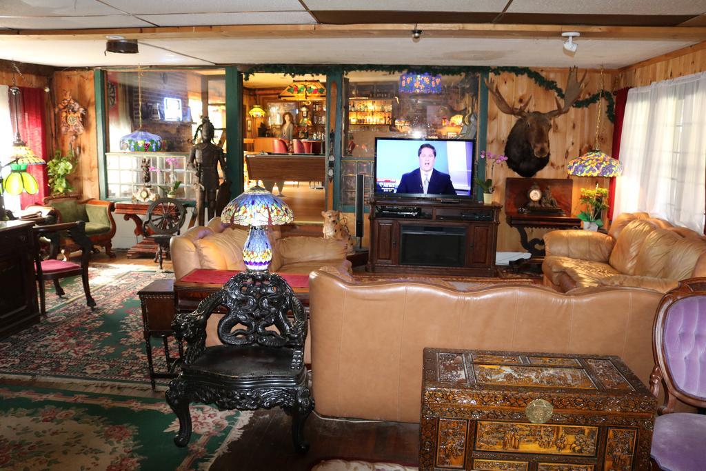 Colonial Inn Pine Hill Екстер'єр фото